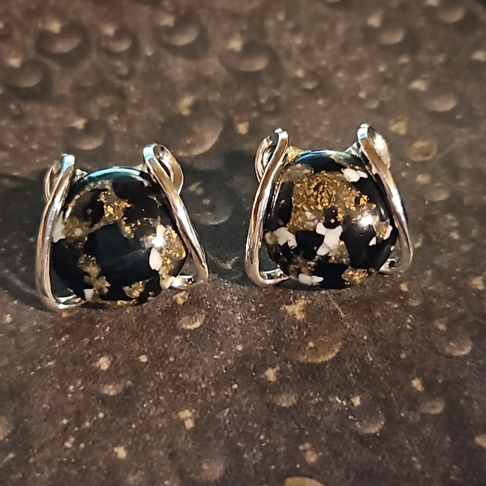 Vintage Silvertone Lucite Black Flecked Clip Earrings